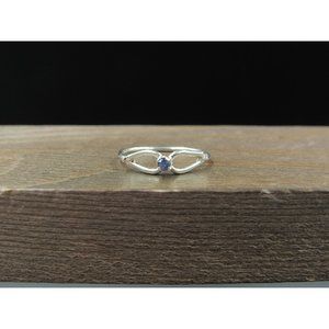 Size 4 Sterling Silver Small Handmade Blue Topaz Band Ring Vintage Statement